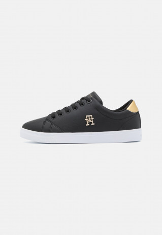 Tommy Hilfiger ESSENTIAL  Trainers black ESSENTIAL Кроссовки черный