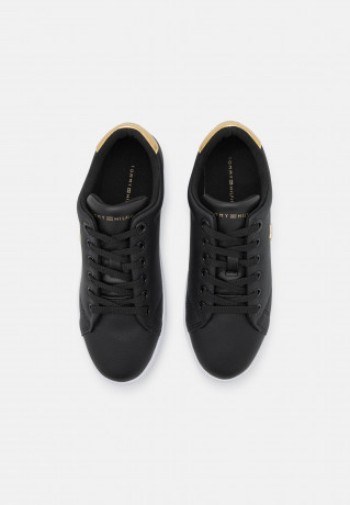 Tommy Hilfiger ESSENTIAL  Trainers black ESSENTIAL Кроссовки черный