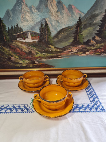 Набор чашек с блюдцами винтажный Treviso Italy Ironstone / Pagnossin в светло-коричневых тонах, чашки 3 шт. х 6 x 15 см, блюдца 3 шт.х 17 см, Италия, 1960-70гг.