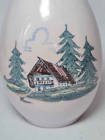 Karlsruhe Белая фарфоровая ваза "Домик в лесу", 19 x 10 см, Германия, 1960-70гг.