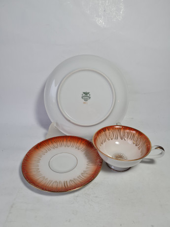 Чайное трио винтажное Hutschenreuther Arzberg Bavaria в бело-оранжевых тонах с золотым декором, фарфор, Германия, 1970-80гг.