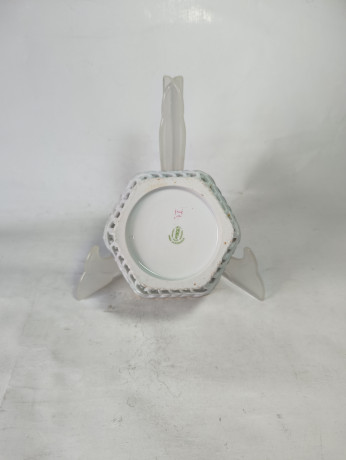 Фруктовница винтажная JRJ CLUJ малая, с ярким изображением фруктов, вырубной фарфор, 14 см, Румыния, 1970-80гг.