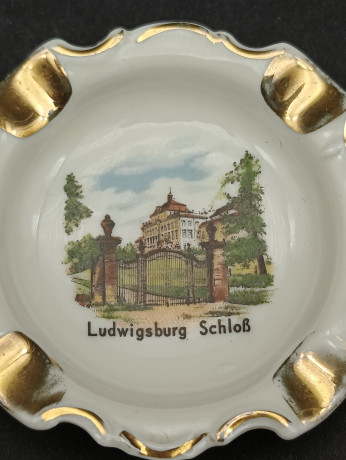 Пепельница винтажная Gerold Bavaria "Замок Людвигсбург", с позолотой, фарфор, 7.5 см, Германия, 1970-80гг.