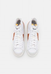 Nike Sportswear BLAZER MID #x27;77 JUMBO UNISEX Sneaker high white/dark russet/sail/celestine blue/team orange BLAZER MID #x27;77 JUMBO UNISEX — Высокие кроссовки женские белый/темно-красный/парус/голубой небесный/оранжевый командный