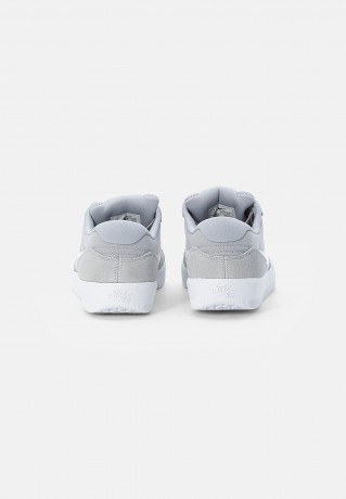 Nike SB FORCE 58 UNISEX Sneaker low wolf grey/white-wolf grey/white FORCE 58 UNISEX Низкие кроссовки женские волчий серый/белый-волчий серый/белый