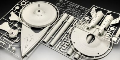 Revell Star Trek U.S.S. Enterprise NCC-1701 (TOS) 1:600 Звездный путь США Предприятие NCC-1701 (ТОС) 1:600