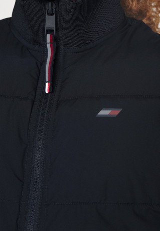 Tommy Hilfiger SORONA BALL WAISTED PUFF VEST Waistcoat desert sky ЖИЛЕТ SORONA BALL WAISTED PUFF Жилет небо пустыни