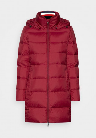 Tommy Hilfiger GLOBAL STRIPE COAT Down coat rouge GLOBAL STRIPE COAT Пуховик румяна
