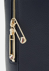 Tommy Hilfiger EMBLEM LAPTOP BAG CORP Laptop bag space blue EMBLEM LAPTOP BAG CORP Сумка для ноутбука космический синий