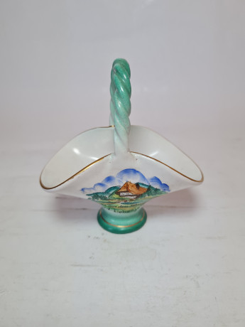 Конфетница декоративная винтажная, бело-светло-зеленый фарфор с изображением. г. Шварцвальд, 10,5 x 6,5 x 11 см, Германия, 1960-70гг.