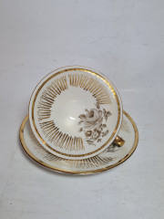 Чайная пара винтажная Winterling Marktleuthen Bavaria с желтым цветком и золотым узором, фарфор, Германия, 1960-1970гг.