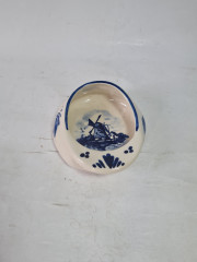 Пепельница винтажная Delft "Кепка", ручная роспись, фарфор, 11 х 5 см, Нидерланды, 1960-70гг.