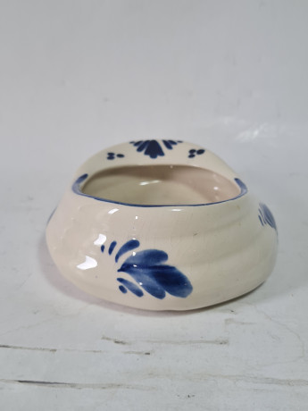 Пепельница винтажная Delft "Кепка", ручная роспись, фарфор, 11 х 5 см, Нидерланды, 1960-70гг.