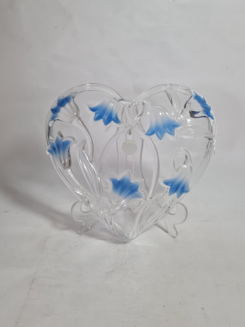 Тарелка сервировочная винтажная Walther Glas в форме сердца и декором из колокольчиков, хрусталь, 24 х 23 см, Германия, 1970-80гг.