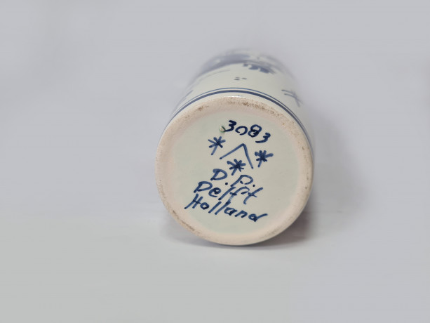 Ваза винтажная среднего размера Delft Holland "Синие цветы", дельфтский фарфор, 17,5 см, Голландия, 1960-70гг.