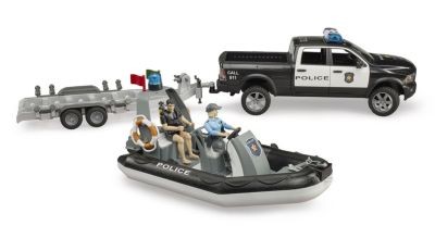 Bruder 02507 RAM 2500 Polizei Pickup mit Licht und Sound Anhanger Boot und 2 Figuren 02507 Полицейский пикап RAM 2500 со световым и звуковым прицепом