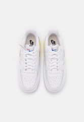 Nike Sportswear AIR FORCE 1 FONTANKA Sneaker low white/summit white/photon dust/optic yellow/black AIR FORCE 1 FONTANKA кроссовки женские низкие белый/вершинный белый/фотонная пыль/оптический желтый/черный