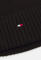 Tommy Hilfiger FLAG SHORT Beanie black ФЛАГ КОРОТКИЙ Шапочка черный