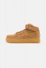 Nike Sportswear AIR FORCE 1 MID #x27;07 WB Sneaker high flax/wheat/light brown/black/team gold AIR FORCE 1 MID #x27;07 WB Высокие кроссовки женские лен/пшеница/светло-коричневый/черный/золотая команда