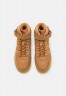 Nike Sportswear AIR FORCE 1 MID #x27;07 WB Sneaker high flax/wheat/light brown/black/team gold AIR FORCE 1 MID #x27;07 WB Высокие кроссовки женские лен/пшеница/светло-коричневый/черный/золотая команда