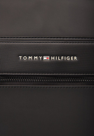 Tommy Hilfiger Weekend bag black Сумка выходного дня черный