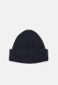 Tommy Hilfiger MODERN FLUFFY BEANIE Beanie space blue MODERN FLUFFY BEANIE Шапочка космический синий