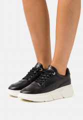 Tommy Hilfiger CHUNKY  Trainers black КРОССОВКИ Кроссовки черный