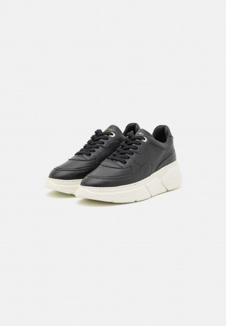 Tommy Hilfiger CHUNKY  Trainers black КРОССОВКИ Кроссовки черный