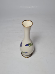 Ваза винтажная фарфоровая J. Seltmann Vohenstrauß Bavaria "Синий цветок", 17 x 5,5 см, Германия, 1960-70гг.