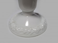 Rosenthal Maria Белый фарфоровый подсвечник с фактурным цветочным декором, 5 x 6,5см, Германия, 1970-80гг.