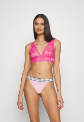 Tommy Hilfiger ELONGATED Triangle bra hot magenta УДЛИНЕННЫЕ Бюстгальтер с треугольными чашечками горячий пурпурный