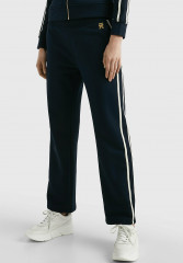 Tommy Hilfiger TAPE HIGH RISE JOGGERS Tracksuit bottoms desert sky ДЖОГГЕРЫ С ВЫСОКОЙ ПОСАДКОЙ TAPE Спортивные брюки небо пустыни