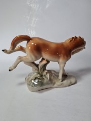 Royal Винтажная статуэтка на подставке "Лошадь", 18см x 13см, Германия, 1960-70гг.