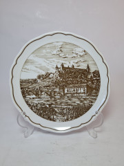 Тарелка декоративная винтажная Hutschenreuther, белый фарфор с рисунком в коричневых тонах "Винодельческие районы Германии", 20 x 2,5 см, Германия, 1960-70гг.