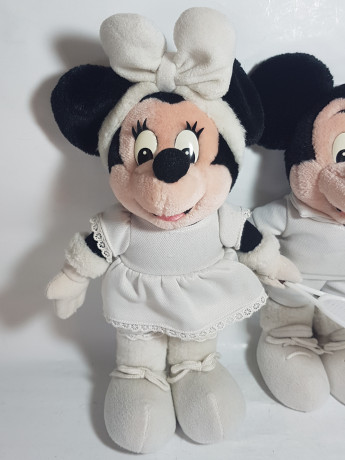 Игрушки мягкие винтажные Minney Maus & Mickey Maus с теннисной ракеткой в белом, 31 и 33 см, Германия, 1980-90гг.
