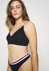 Tommy Hilfiger NATURE TECH THONG Thong desert sky ПРИРОДА ТЕХ ТОНГ Стринги небо пустыни