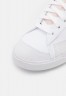 Nike Sportswear BLAZER 77 Sneaker high white/black BLAZER 77 Высокие кроссовки женские белый черный