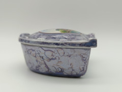 Шкатулка винтажная Grossbreitenbach "Альбрехтсбург" в форме подковы, в лавандовых тонах, фарфор, 9.5 см, Германия, 1960-70гг.