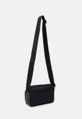 Tommy Hilfiger CITY COMMUTER  Across body bag space blue CITY COMMUTER Сумка через плечо космический синий