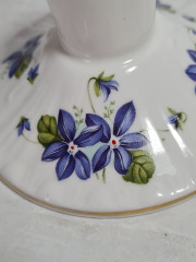 Подсвечник винтажный Royal Grafton, Fine Bone China England, коллекция Violets, декор в виде фиолетовых цветков, фарфор, 2 шт., 9 см, Англия, 1960-70гг.