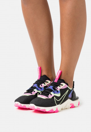 Nike Sportswear REACT VISION Sneaker low black/barely volt/royal pulse/beyond pink/pink blast/sail REACT VISION Низкие кроссовки женские черный / едва вольт / королевский пульс / за гранью розового / розовый взрыв / парус