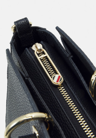 Tommy Hilfiger EMBLEM SATCHEL Handbag space blue СУМКА С ЭМБЛЕМОЙ Сумочка космический синий