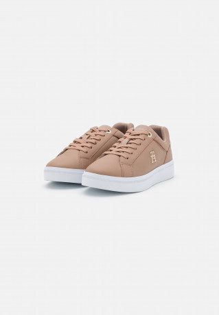 Tommy Hilfiger COURT  Trainers sand КОРТ Тренеры песок