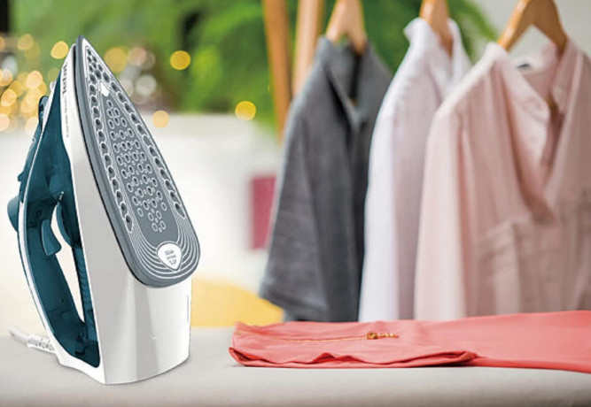 Tefal Tefal Dampfbugeleisen FV2839, 2400 W, Dampfbugeleisen, Testsieger 2019 mit bester Bugelsohle Bugelstation Паровой утюг Tefal FV2839, 2400 Вт, паровой утюг, победитель теста 2019 года с лучшей гладильной станцией с подошвой утюга