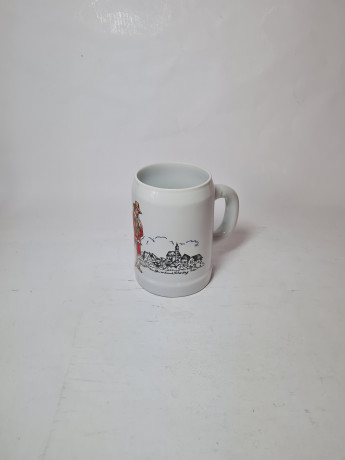 Кружка пивная винтажная Schierling "Охотник с добычей", керамика, 13 см, Германия, 1960-70гг.