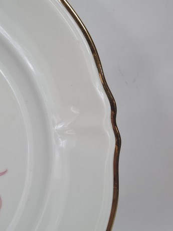 Блюдо винтажное Bavaria "Розовые цветы" с золотой каймой, фарфор, 31.5 см, Германия, 1960-70гг.