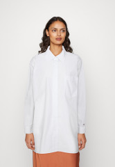 Tommy Hilfiger 1985 ORG CO POPLIN Button-down blouse optic white 1985 ORG CO POPLIN Блуза на пуговицах оптический белый