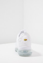 Nike Sportswear AIR VAPORMAX PLUS Sneaker low white/pure platinum AIR VAPORMAX PLUS кроссовки женские низкие белый/чистая платина