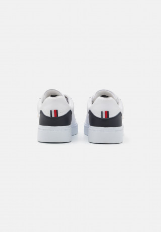 Tommy Hilfiger COURT  Trainers white КОРТ Тренеры белый