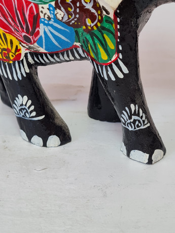 Фигурки декоративные винтажные "Слоны", дерево, ручная работа, 3 штуки х 12 x 13 см, Шри-Ланка, 1970-80гг.